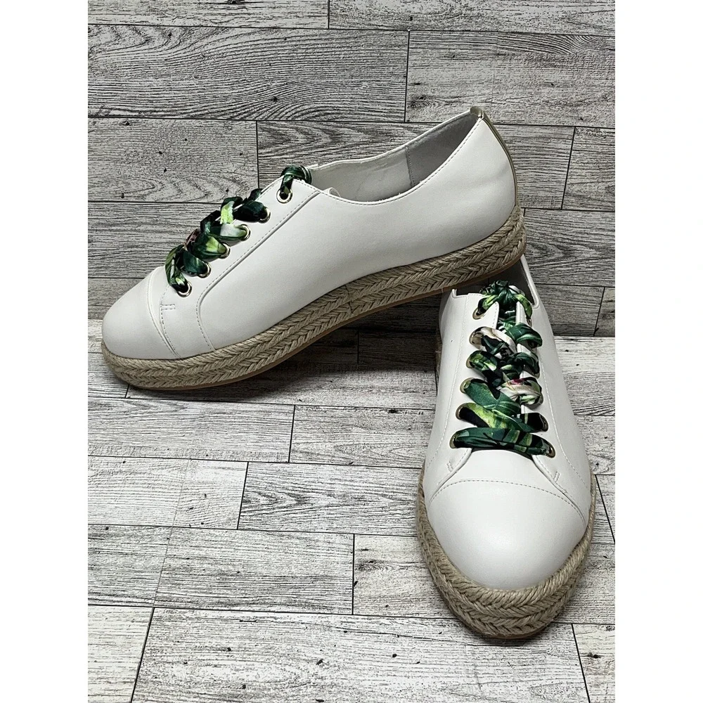 White House Black Market White‎ Sneaker Espadrille Tropical laces size 9.5 US